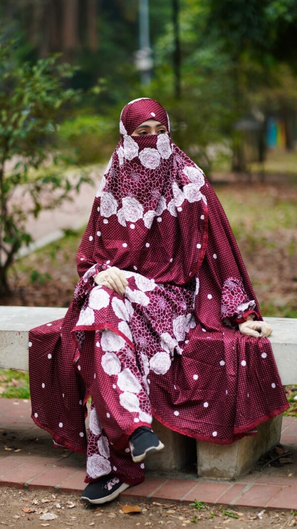 Fuchsia Bouquet – Plaju Khimar Set
