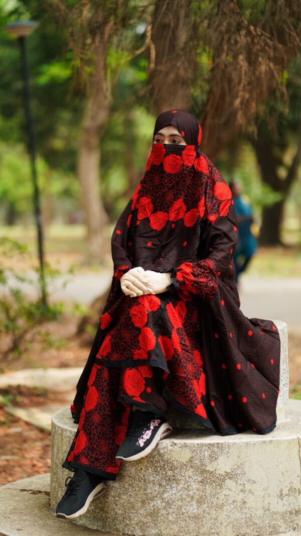 Scarlet Midnight – Plaju Khimar Set