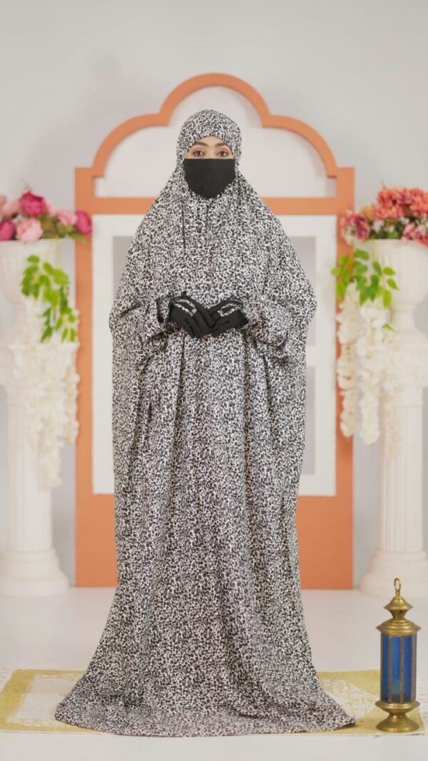 Silver Geo Print – Salah Long Khimar