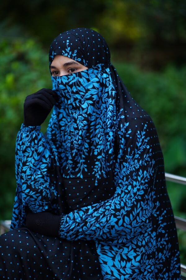 Peacock Blue Patterned Soft Linen Jilbab